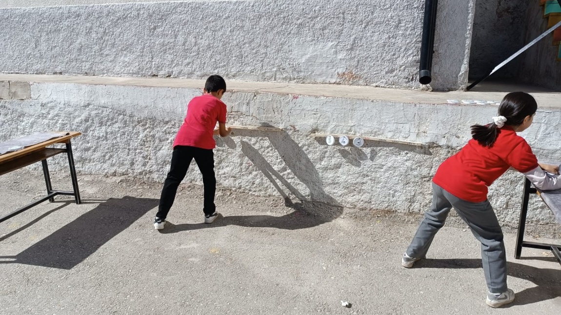 ''ALTI BASAMAKLI DOĞAL SAYILAR HİÇ BU KADAR EĞLENCELİ OLMAMIŞTI''